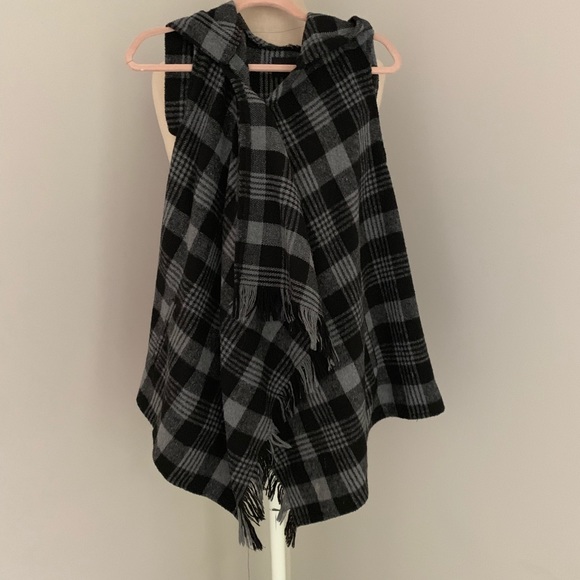 My Michelle Fall Plaid Fleece Vest, M - Picture 3 of 8